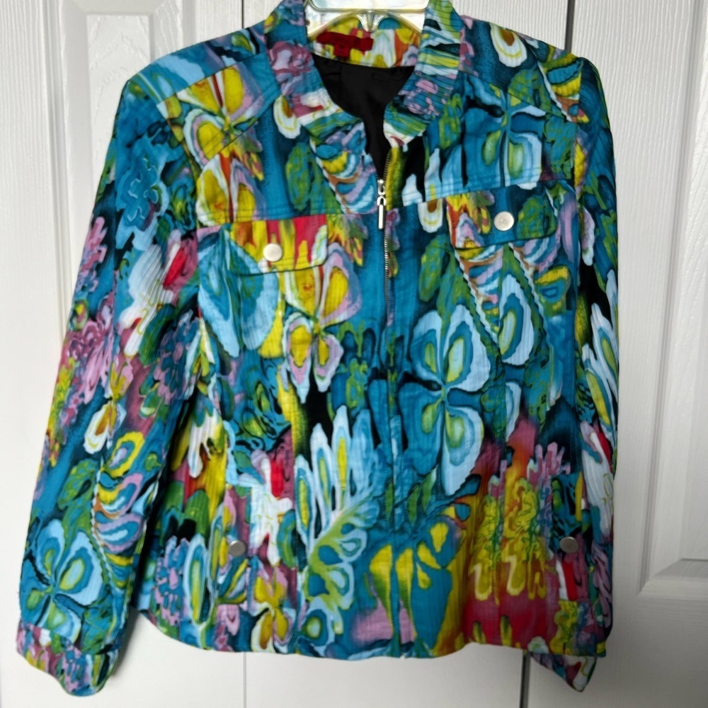 Colorful Floral Women's Jacket - long sleeved, lined, zipper closure EUC M